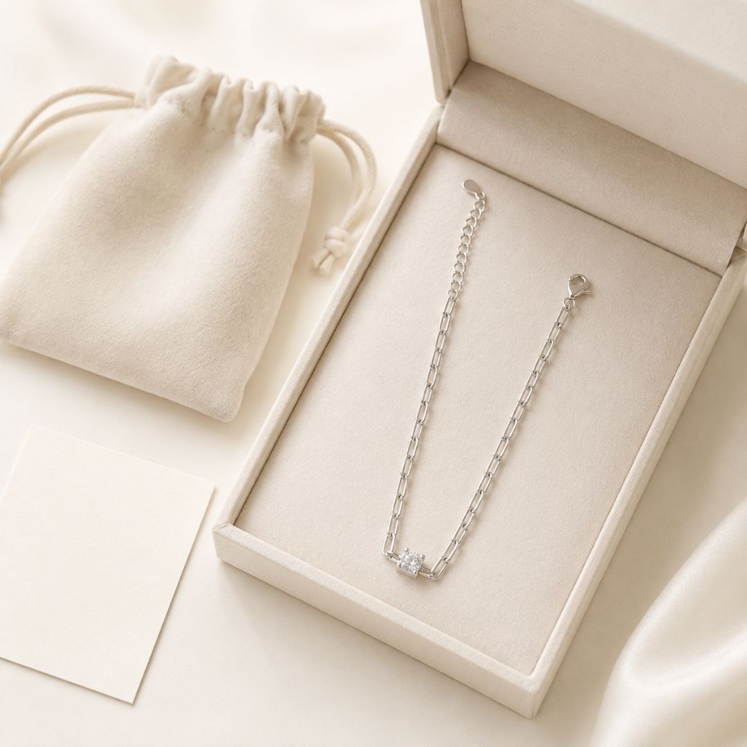 Équilibre Lueur bracelet gift presentation