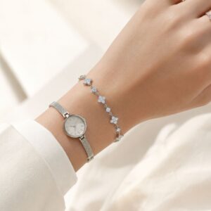 Fortuna Lueur Full Pavé Moissanite Clover Bracelet - Image 11