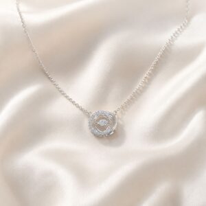 Lune Entrelacée Moissanite Necklace