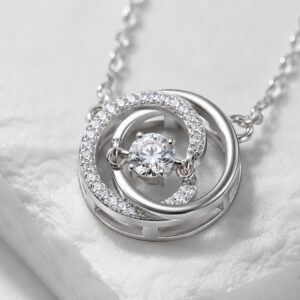 Lune Entrelacée Moissanite Necklace - Image 6