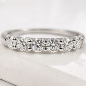 Rangée Lumière Moissanite Row Ring - Image 16